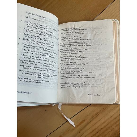 The book of common prayer. Oxford University Press. 1990. VTG. WHITE/gold.#7402 - Picture 5 of 6